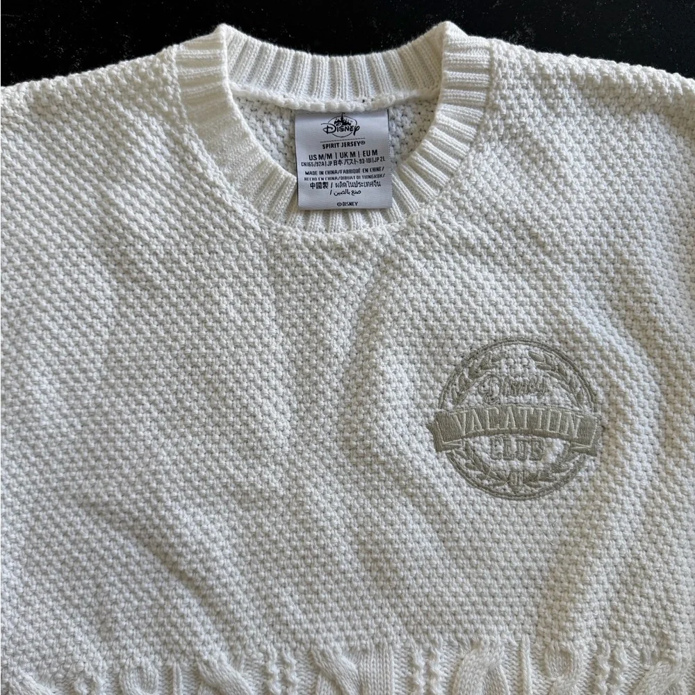 Disney Vacation Club White Crew Spirit Jersey M - Picture 5 of 9